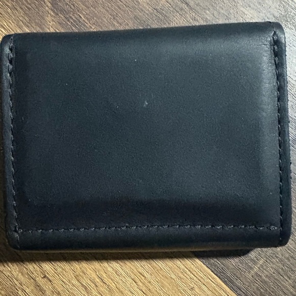 Black Portland Leather Bozeman women’s wallet - Picture 3 of 4